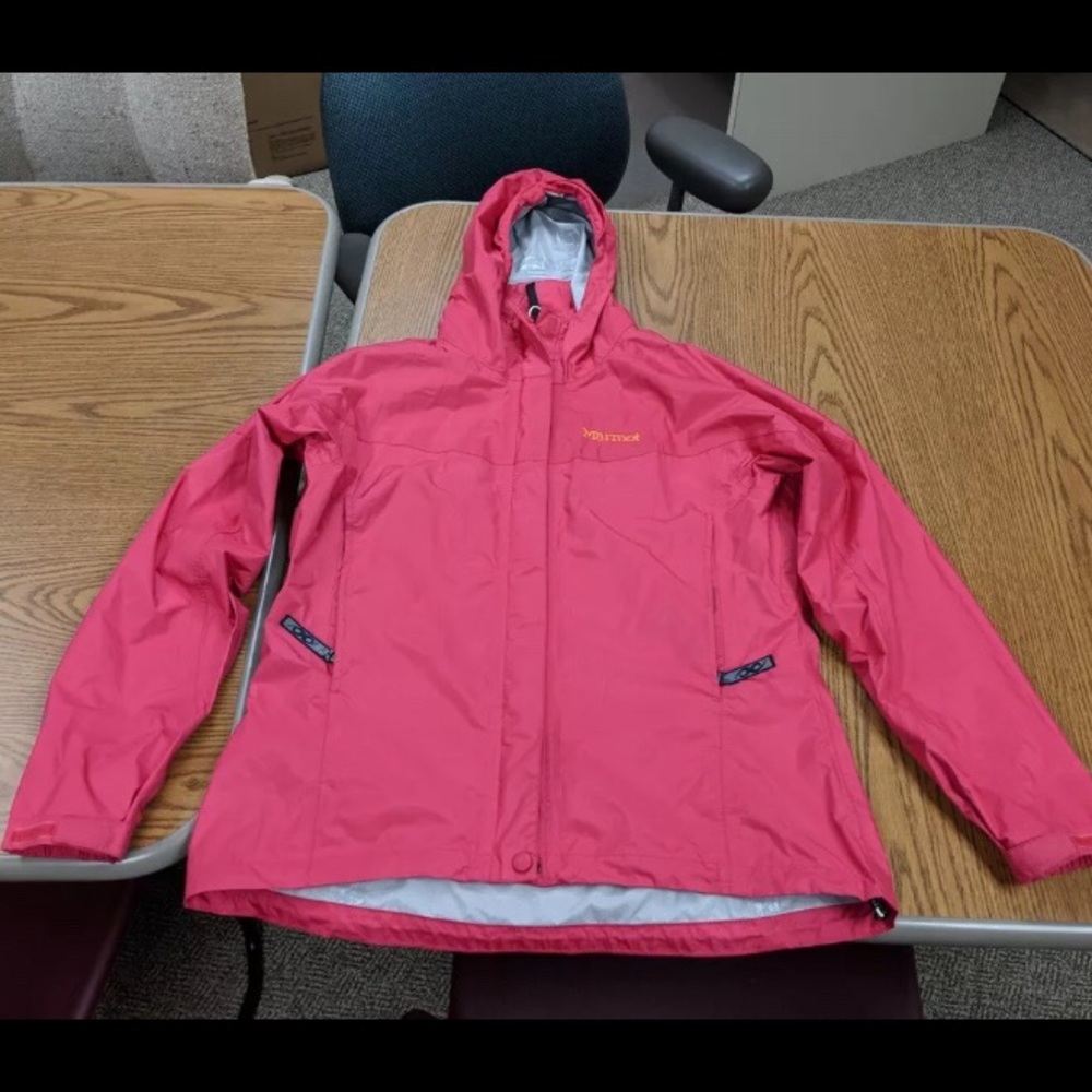 Marmot Precip rain jacket, Size medium